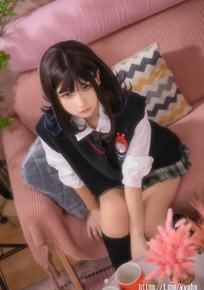 大胸女同性恋接吻视频摸_高清在线手机播放