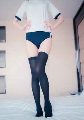 日韩女模销魂图片_超清超清在线观看